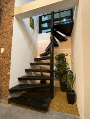 Manipa Loft